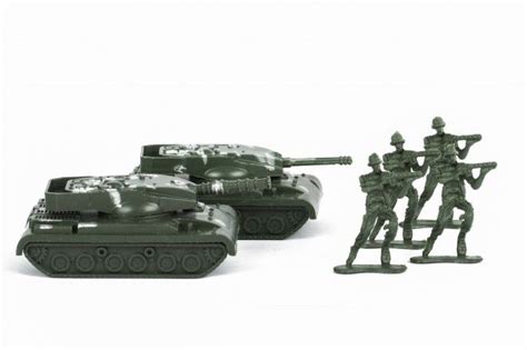 Plastic Army Tanks Make History Come Alive Toy Essentials Army