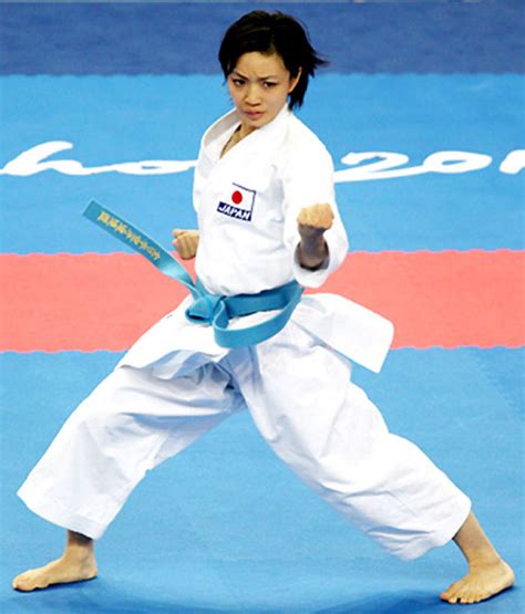 Nothing can be accomplished without rules or standards. 空手 「形」 世界一に輝いた宇佐美里香さん!! ( 事件 ...