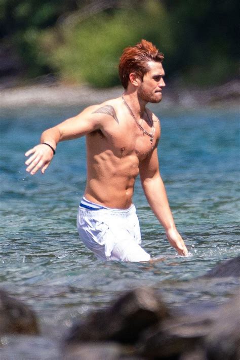 Shirtless Cole Sprouse And Kj Apa In New Zealand Cole Sprouse Shirtless Cole Sprouse Cole