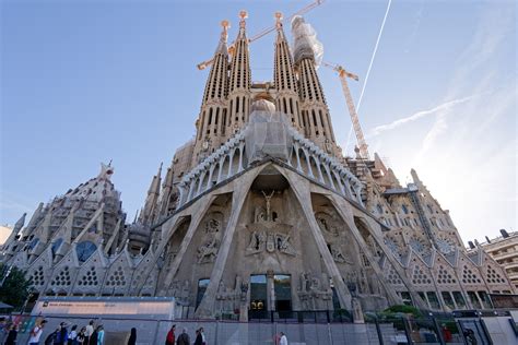 The Kiechle Family Trips La Sagrada Familia