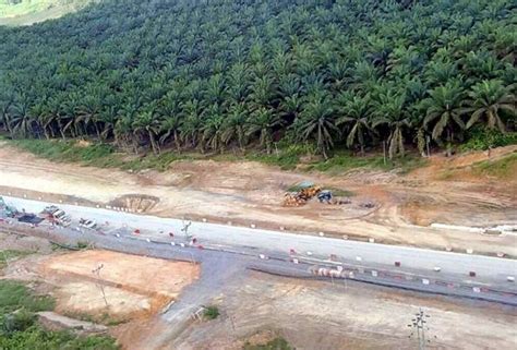 Majlis permulaan kerja lebuhraya pan borneo sarawak jajaran simpang bintangor ke sungai kua. Hari Malaysia: Pan Borneo, bukan jalan biasa | Astro Awani