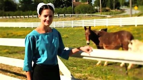 Emma Gingerich The Teen Who Escaped Her Amish Community In Search Of A