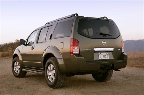 2010 Nissan Pathfinder Review Trims Specs Price New Interior