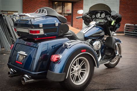 Tri glide threads forum tools. Pre-Owned 2012 Harley-Davidson Trike Tri Glide Ultra ...