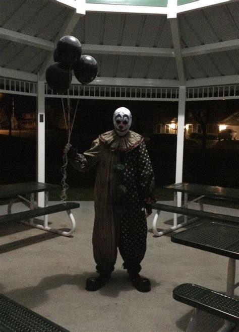 Creepy Clown Sightings In South Carolina Cause A Frenzy The New York