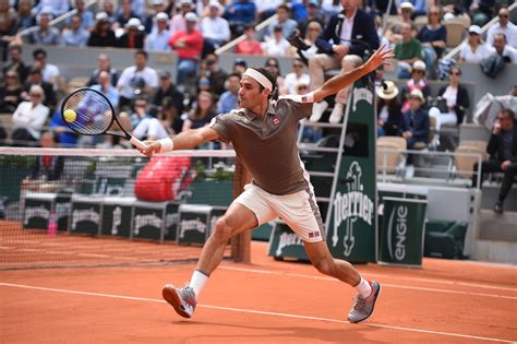 He says he will return for the 2021 season, which is the year he will turn decision means federer will miss the us open and the rescheduled french open. Federer returns to Roland Garros 2019 - Love Tennis Blog