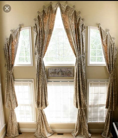 Beautiful Tall Curtains Design Ideas For Living Room 33 Curtains For