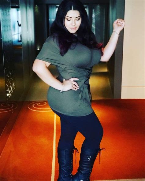 Pin By Spawn On Ivy Doomkitty All Tied Up Curvy Girl Fashion
