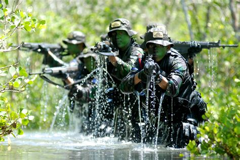 10 kehebatan soekarno di mata dunia faktakita8 kita tentara amfibi indonesia