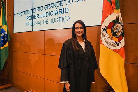 Mestranda Da Escola De Direito é Empossada Juíza No Rio Grande Do Sul Notícias Unisinos