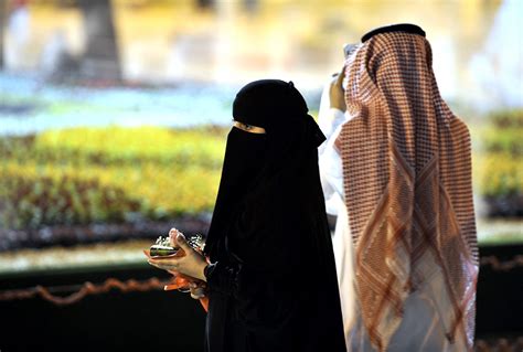 Saudi Groom Divorces His Wife On Seeing Her Face On The Wedding Day