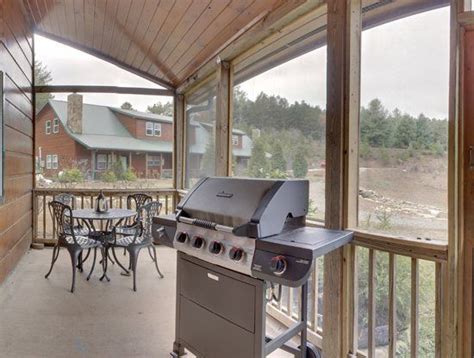 At georgia mountain cabin rentals, we are pleased to offer a wide selection of quintessential cabins in north georgia for groups of all sizes and budgets. North Georgia Blue Ridge Luxury Lake Cabin Vacation ...