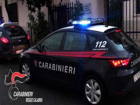 C'è un contatto primario per spaccio alimentare? Uno spaccio di droga in casa, arrestata intera famiglia ...