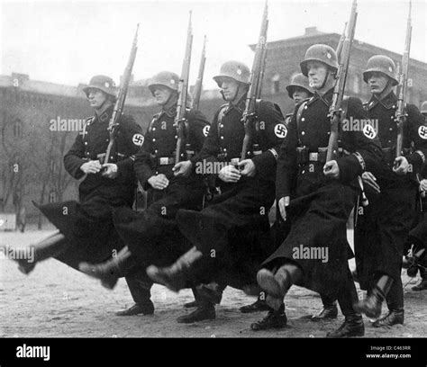 Ss Leibstandarte Adolf Hitler In Der Kaserne Im Jahre 1938