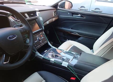 2016 Ford Taurus Interior Revealed In Spyshots