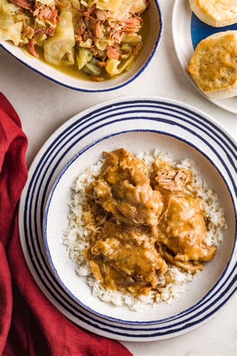 Southern Smothered Chicken And Gravy Cooks With Soul