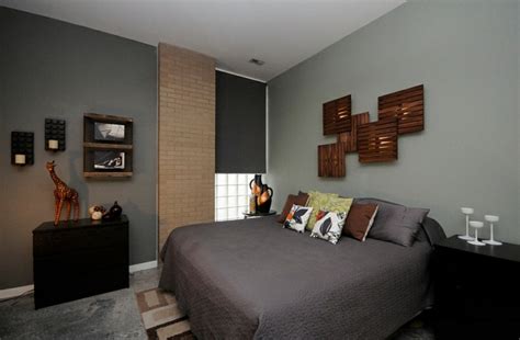 Combinez le gris avec les couleurs vives de votre choix pour créer un contraste et ajouter de la profondeur et de limpact à la décoration de votre chambre. 1001 + idées captivantes de peinture chambre adulte en 2 ...