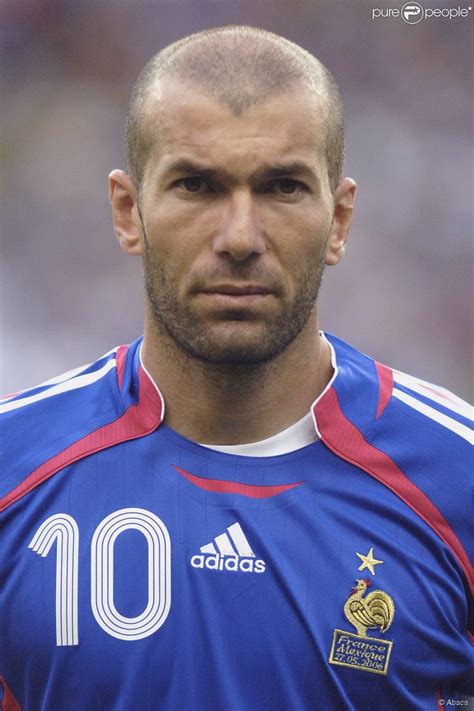 There are already 10 awesome wallpapers tagged with zinedine zidane for your desktop (mac or pc) in all resolutions: Zinedine Zidane Wallpapers HD Download