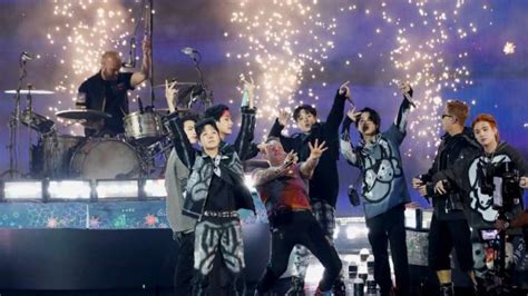 Bts Coldplay Set The Amas Stage On Fire With First Ever Live