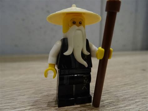 Figurka Lego Ninjago Mistrz Wu Legacy 11008871338