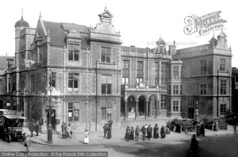 Our market runs every thursday, friday and saturday from 9am to 5pm. Photo of Redhill, Market Hall 1915 - Francis Frith
