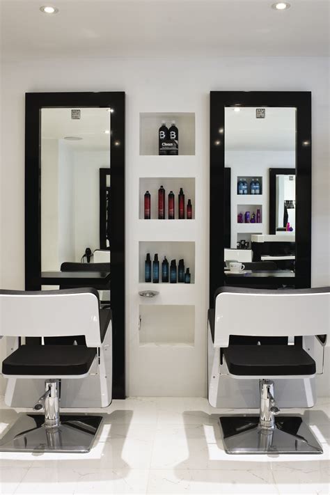 Small Salon Interior Design