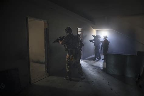 Dvids Images Green Beret Soldiers Conduct Cqb Training Image 5 Of 11