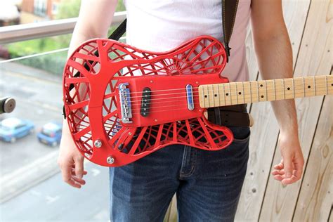 Customuse Imprime En 3d Des Guitares Uniques 3dnatives