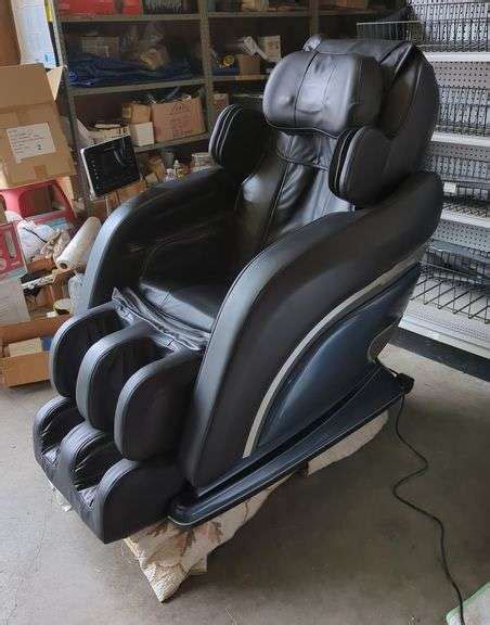 Uastro Zero Gravity Massage Chair With Touch Screen Controls Model