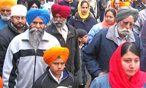 Census 2011 Sikhs Jains Have Worst Sex Ratio India News India Tv