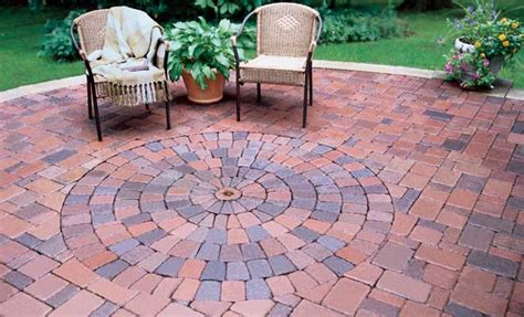 Learn more about brick paver design patterns at mutualmaterials.com. Plaza Stone IV Circle Kit | Cromwell Concrete