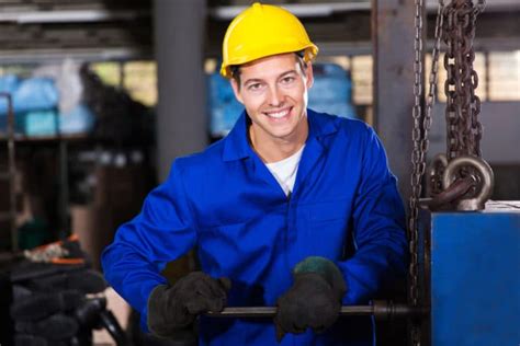 Heavy Equipment Mechanic - Salary, How to Become, Job Description ...