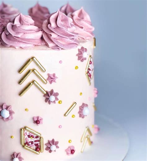 Gorg By Alya Small Cake Original Inspo From Darkside Cake Pink Cake