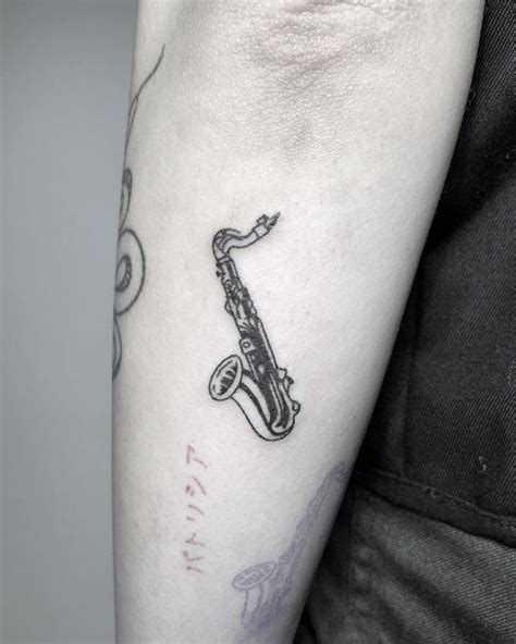 30 Pretty Saxophone Tattoos Show Your Temperament Style Vp Page 2