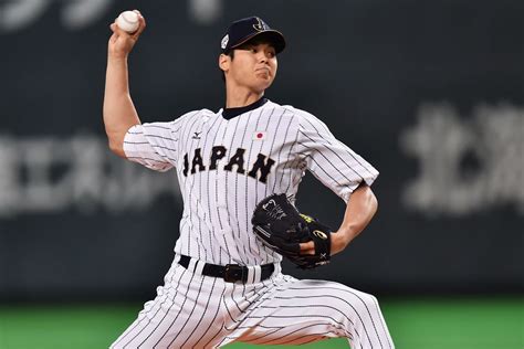 Shohei Ohtani Signs With The Angels Underdog Sports