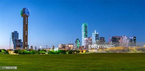 Dallas Skyline Sunrise Photos And Premium High Res Pictures Getty Images