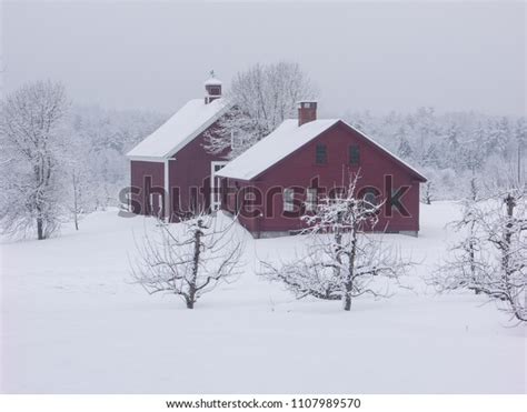New England Winter Scene Londonderry New Stock Photo 1107989570