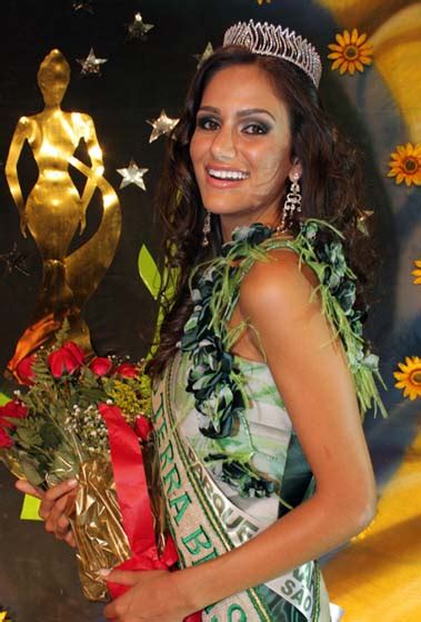 Koplerr Driely Bennettone Miss Earth Brazil 2011