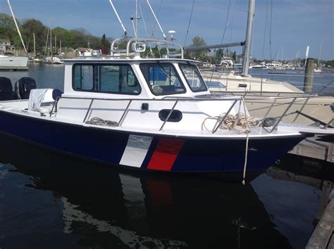 I ended up getting a black pilot, which was not my first choice and was worried about the texas heat roasting us during the summer, but the built in window shades make it much better and it doesn't seem to be any. C-Hawk Pilot House boat for sale from USA