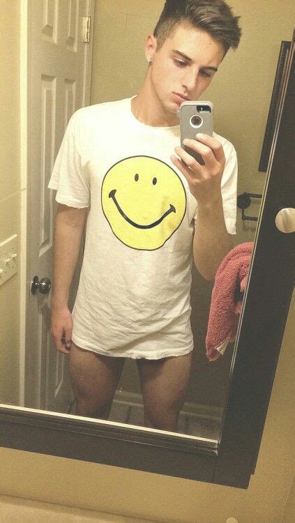 Selfies Tatted Guys Pantless Look At The Stars Pride Shirts Twinks