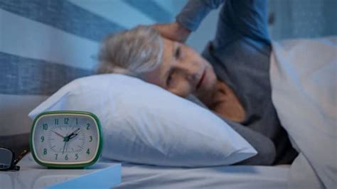 7 Ways To Keep The Elderly From Falling Out Of Bed