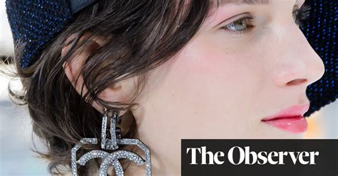 Get The Look Coral Lips For The Seashore Beauty The Guardian