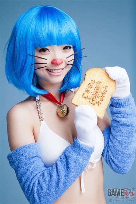 cosplay mèo máy doraemon phiên bản người đẹp