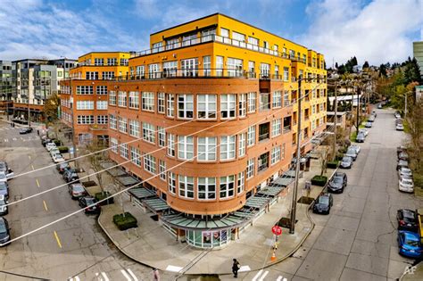The Greenlake Condominium 410 Ne 70th St Seattle Wa 98115 Apartment