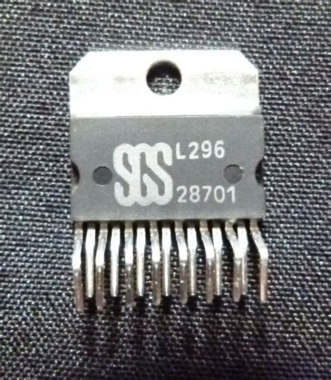 L296 Sgs Switching Regulator 51 To 40v 15 Pin Sip Sgs St Micro Lot Of