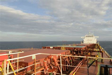 Safe Bulkers Nysesb Sells A Panamax Class Dry Bulk Vessel For 225m