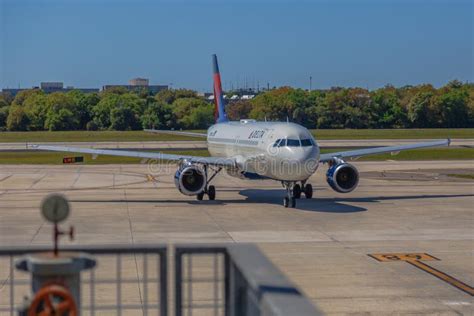 Delta Airlines Commercial Passenger Jet Airliner At Sarasota Bradenton