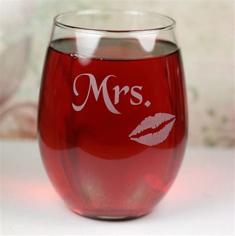 Mr And Mrs Set Of Etched Wine Glasses Set Of 2 Wedding T Etsy