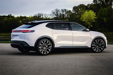Chrysler Halcyon Ev Concept Teaser Arrives Ahead Of Next Weeks Debut