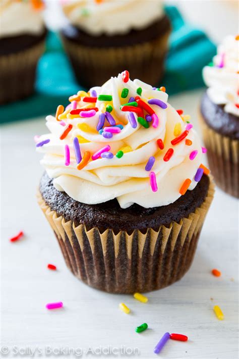 Use large confetti sprinkles or sugar coated chocolate sprinkles for a minimalist look or mix them with smaller sprinkles to make them stand out. 5 of the Yummiest Chocolate Cupcake Recipes | 107.5 Kool FM